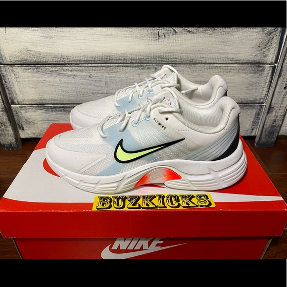 nike alphina 500